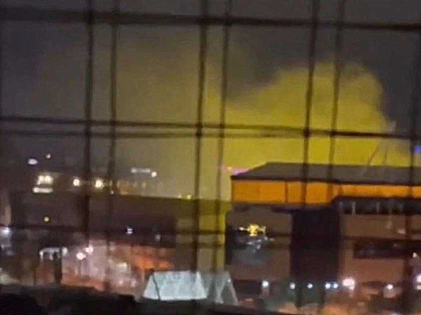 حادثه عجیب؛ آتش‌سوزی در ورزشگاه وولوز
